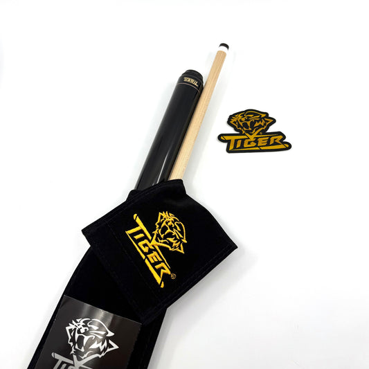 E-1 Pool Cue. 19oz. Tiger X shaft. Black. Billiards Tiger Products. Cue, Shaft and Soft Black Velvet case.